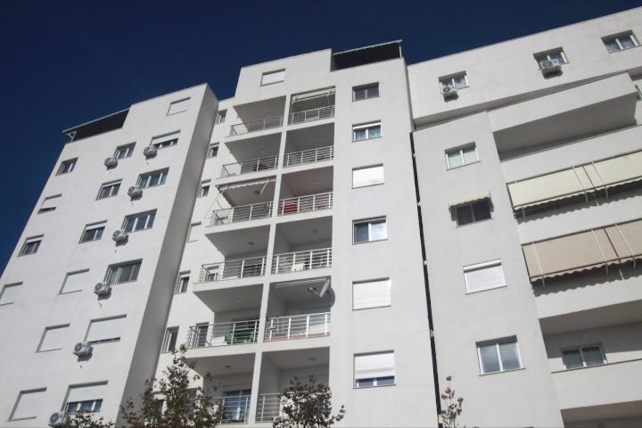 Az albniai szlls