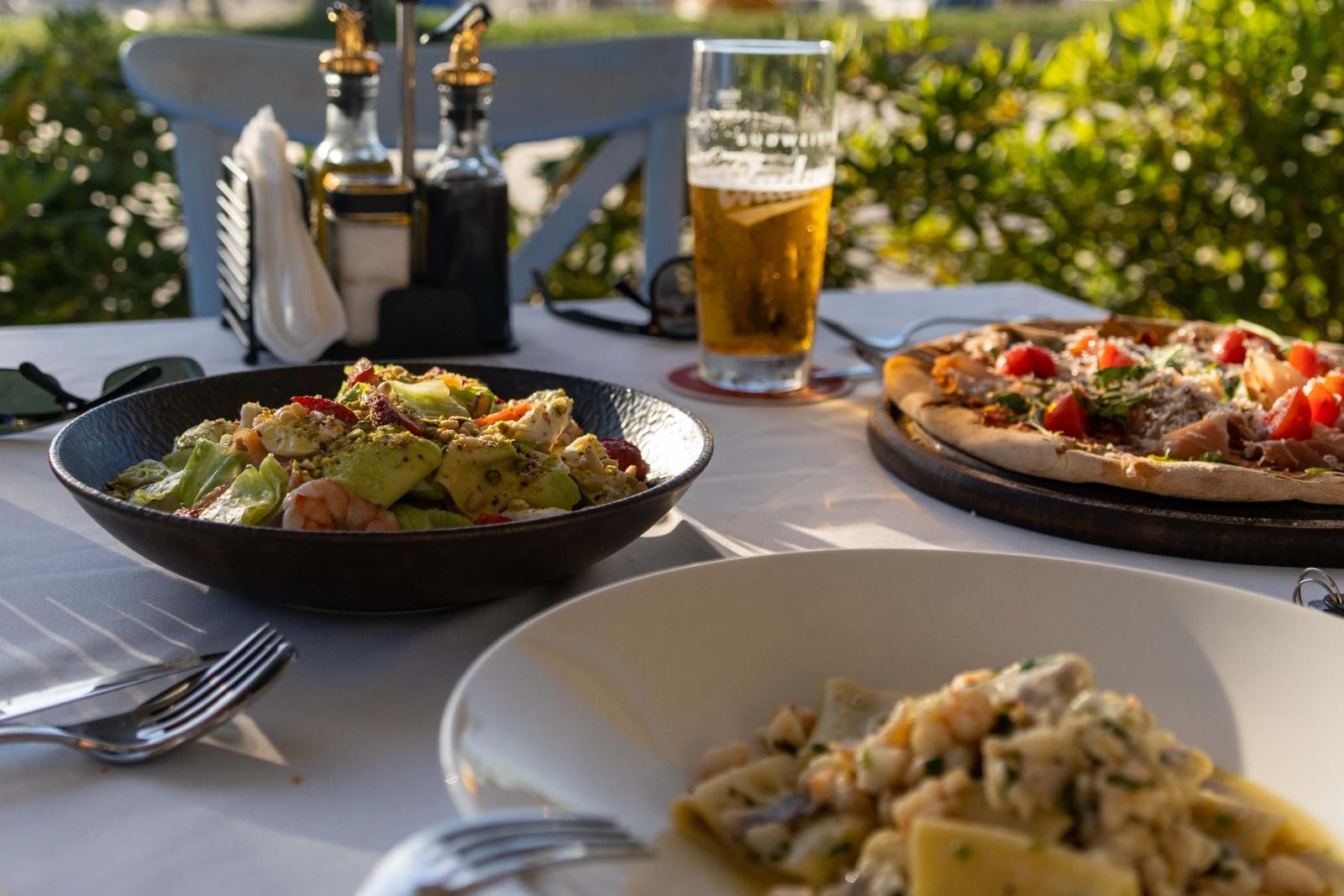 Albn rak - Durresben 2025-ben egy ngyfs vacsora 40-60 eurbl jtt ki