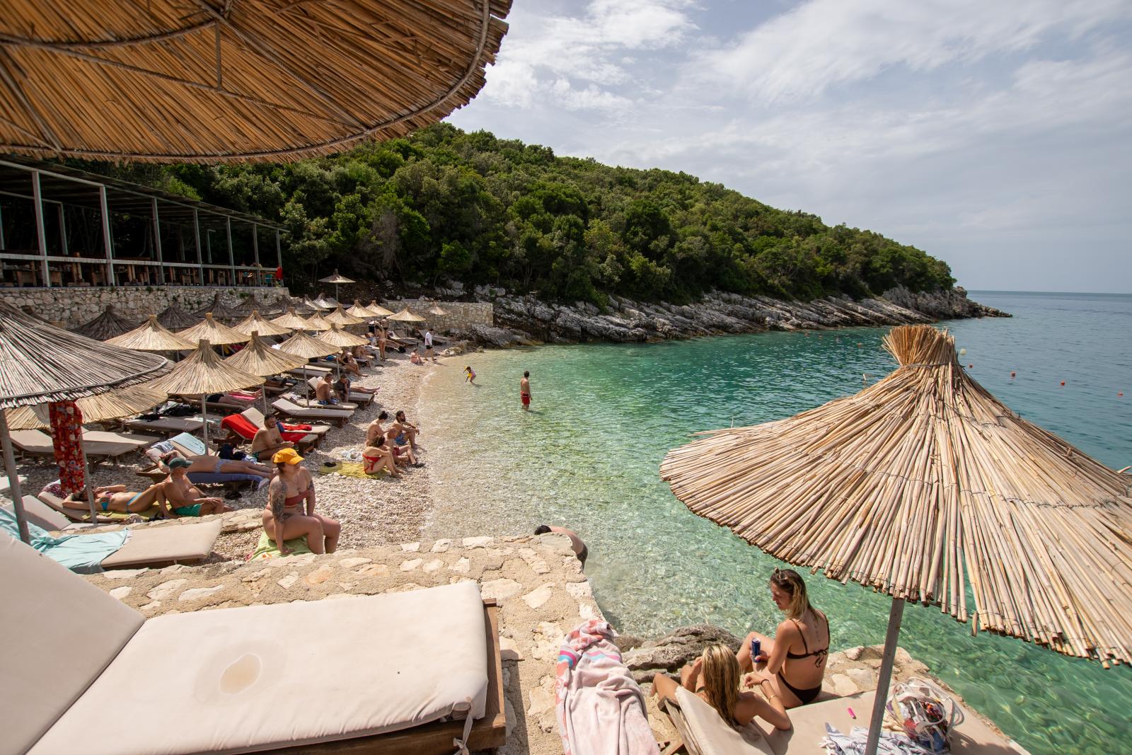 Privt strand a Karaburun-flszigeten, ahov egy motorcsnakos trn jutottunk el